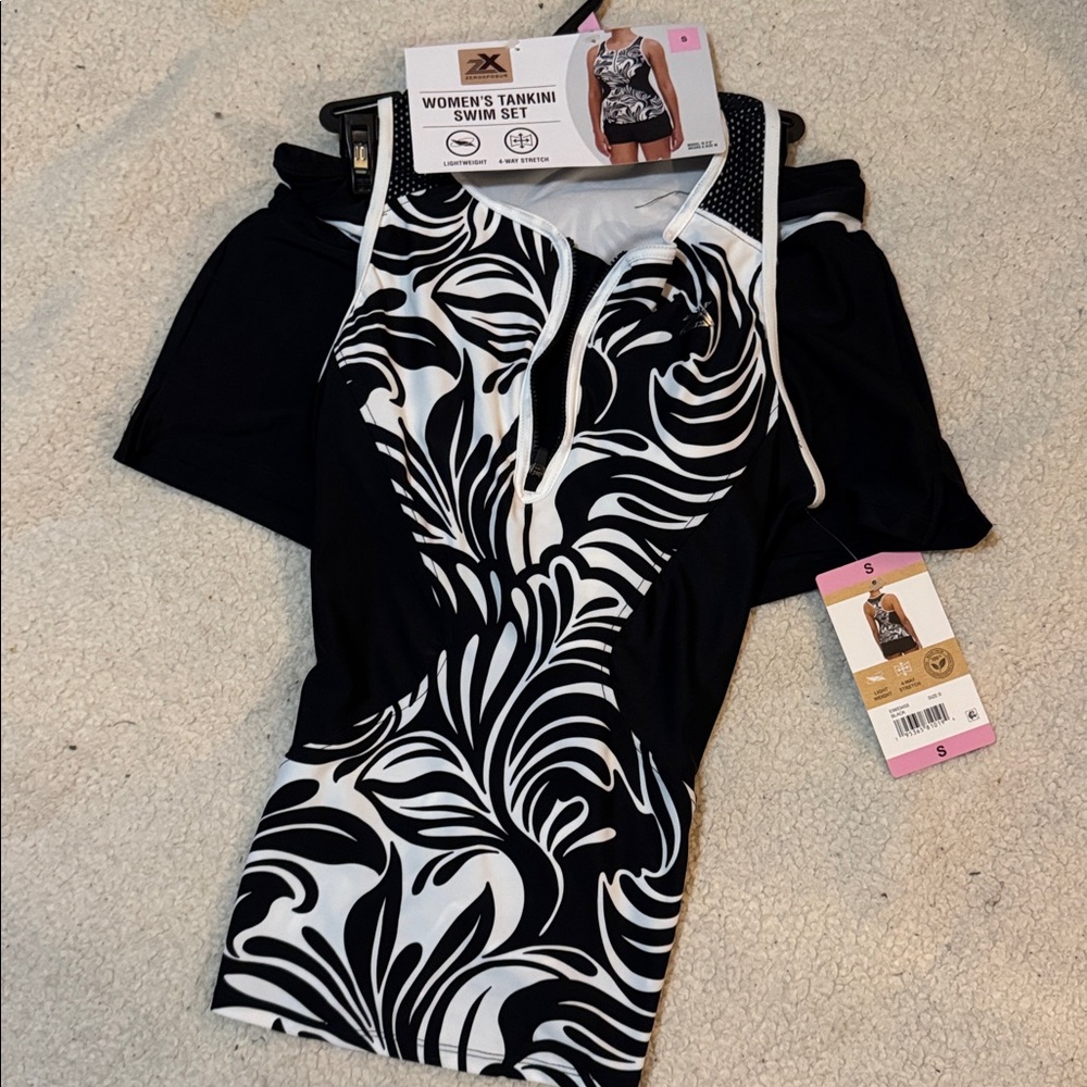 NWT Zeroxposur Tankini Set Size Small